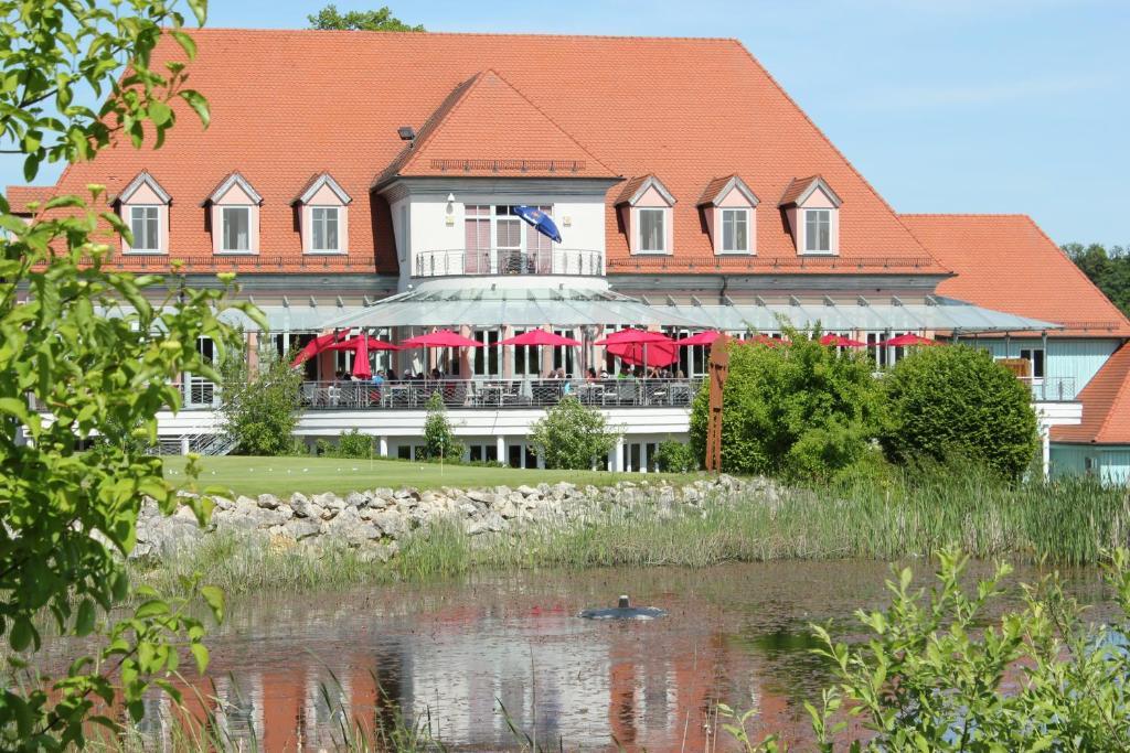 Hôtel Landgasthof Gut Deutenhof à Bad Abbach Extérieur photo